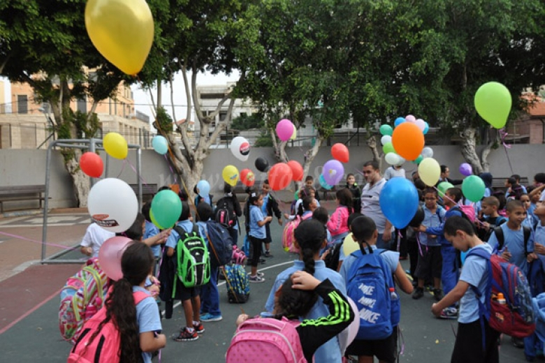 عودة 2.3 مليون طالب الى مقاعد الدراسة في البلاد 